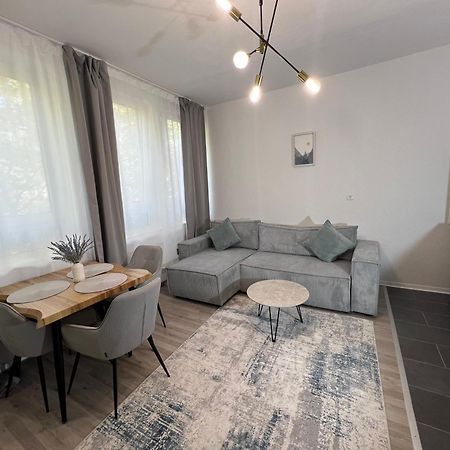 Queens Peak Apartments 科隆 外观 照片